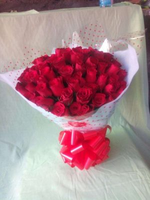 99 Red Roses